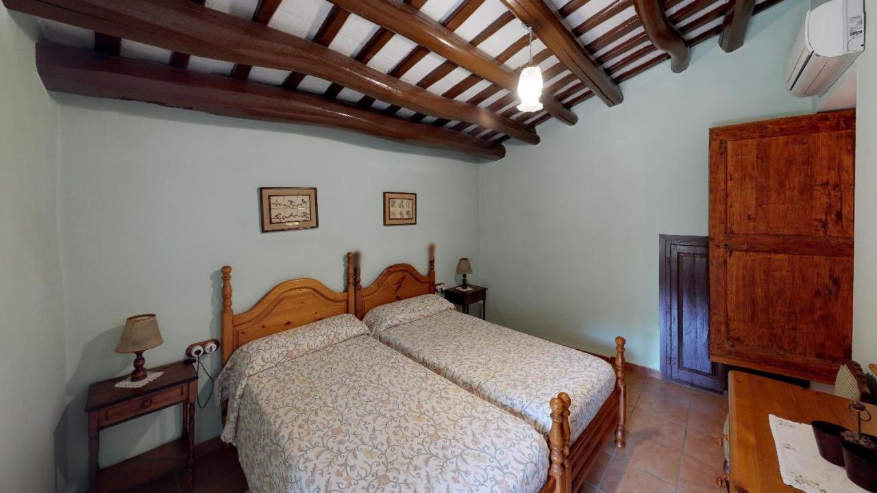 Agroturisme Can Burgues Santa Eulalia de Ronsana Экстерьер фото