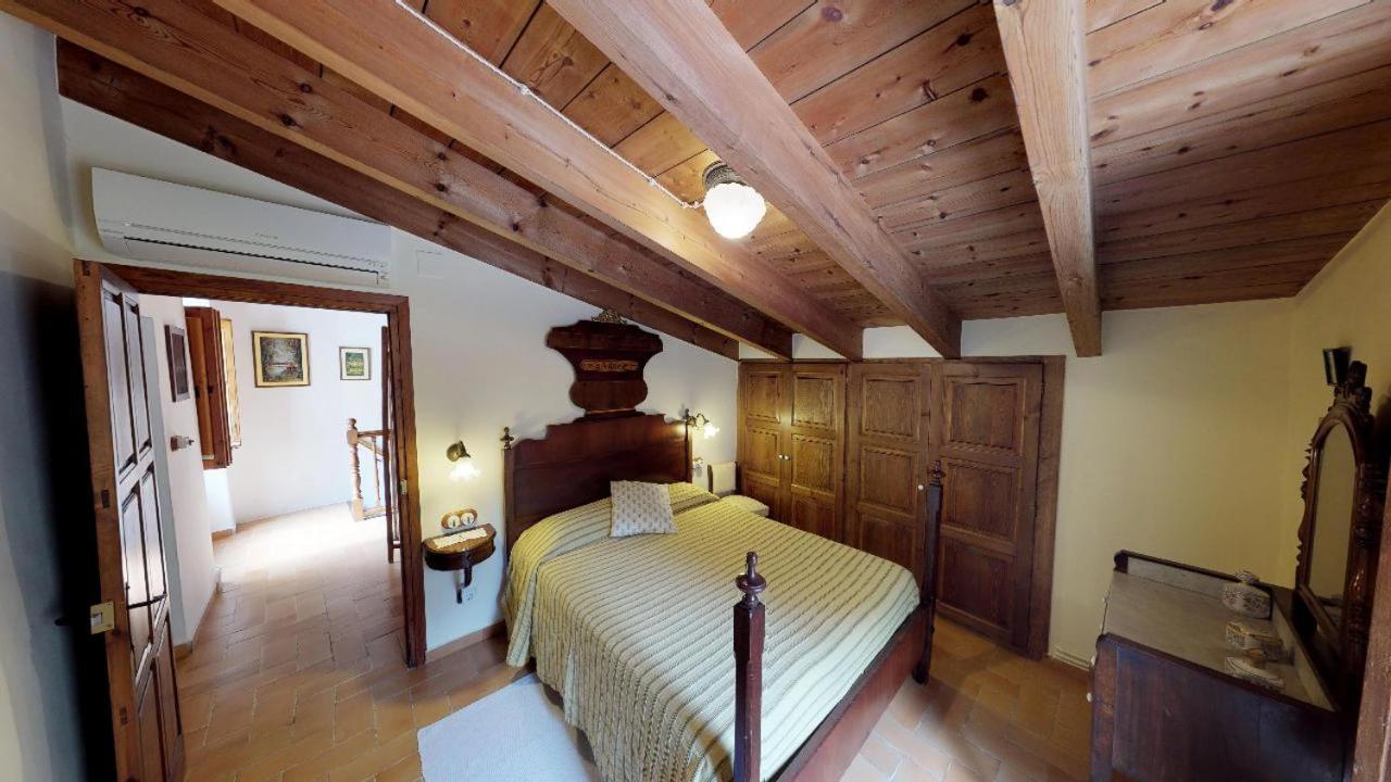 Agroturisme Can Burgues Santa Eulalia de Ronsana Экстерьер фото