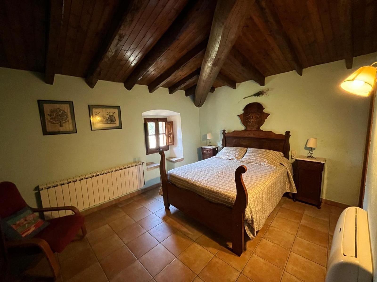 Agroturisme Can Burgues Santa Eulalia de Ronsana Номер фото