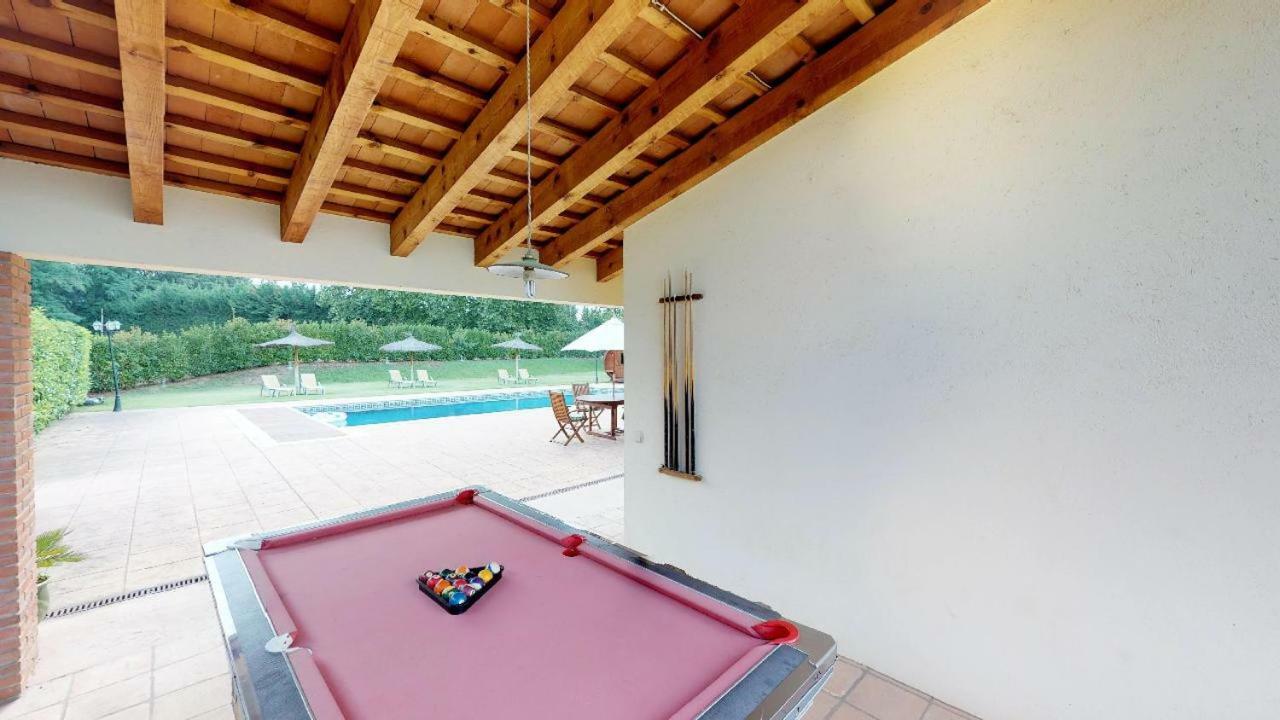 Agroturisme Can Burgues Santa Eulalia de Ronsana Экстерьер фото